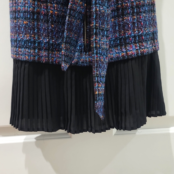 Belted Tweed fabric with sheer pleated bottom dress - Picture 4 of 11